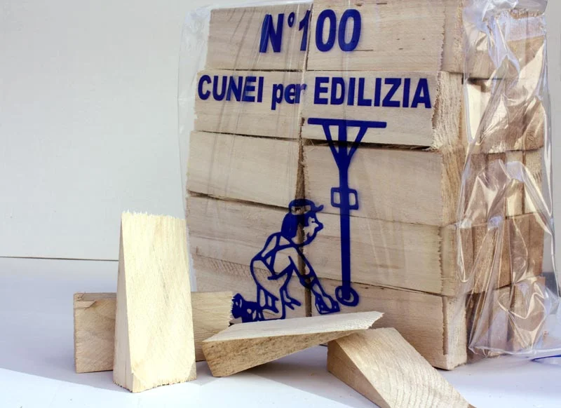 Cunei in legno