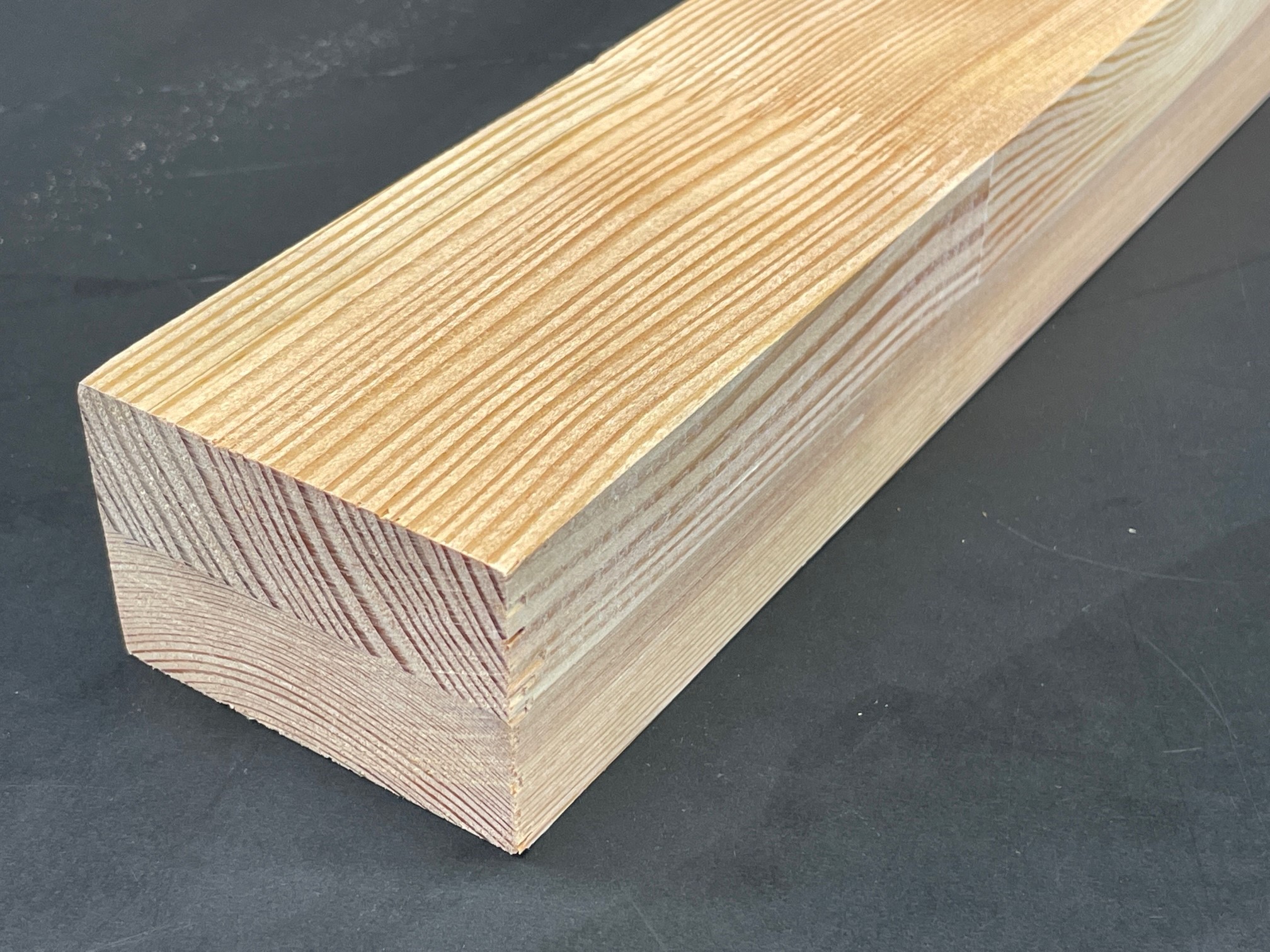 Magatelli in legno per edilizia